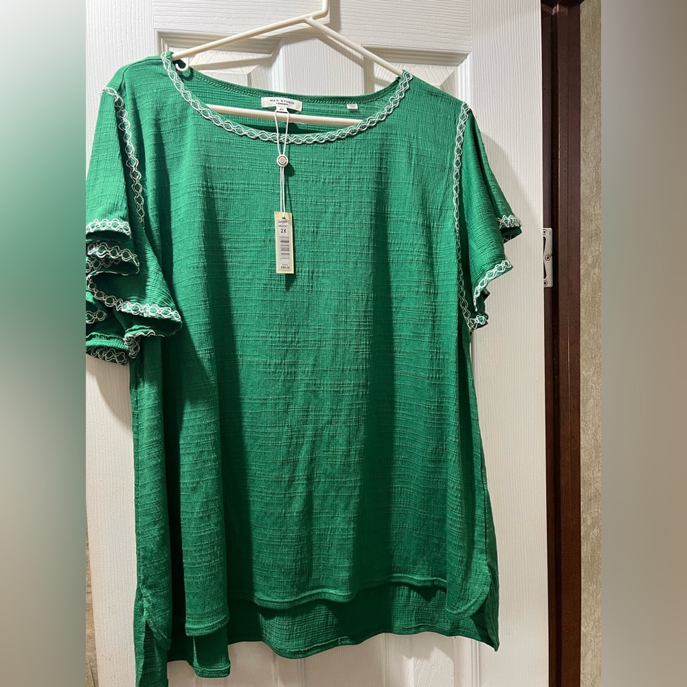 Max Studio Green Blouse with Lace Trim